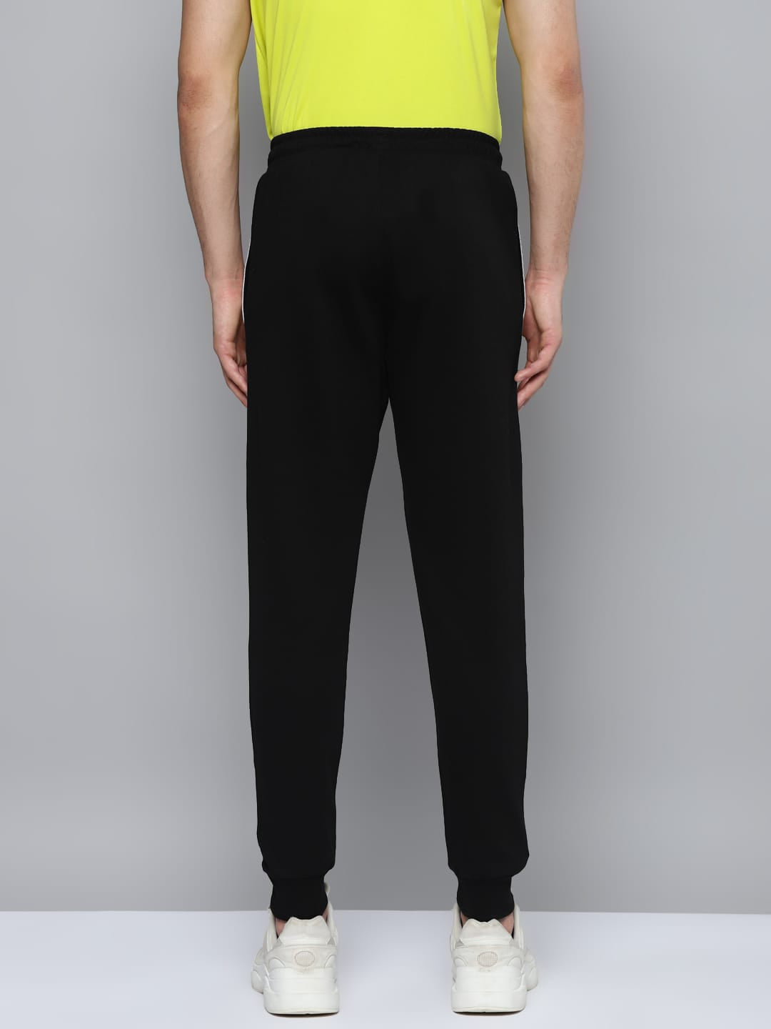 Alcis Men Black Slim Fit Solid Running Joggers