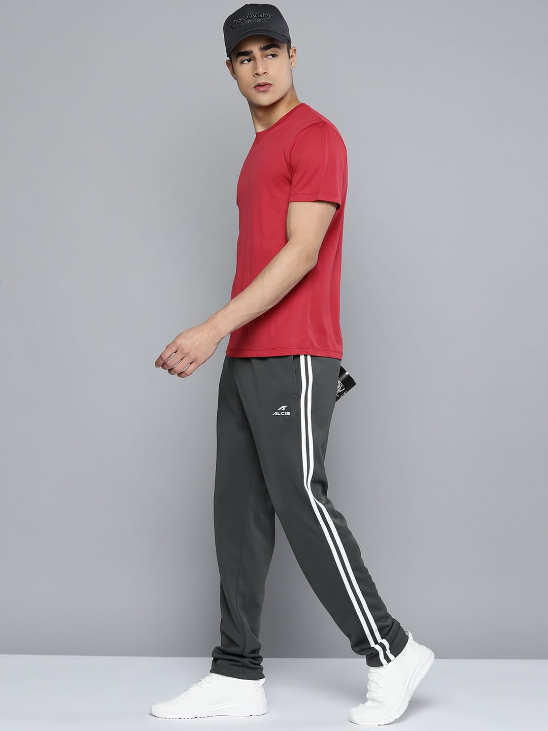 Alcis Men Grey Solid Track Pants