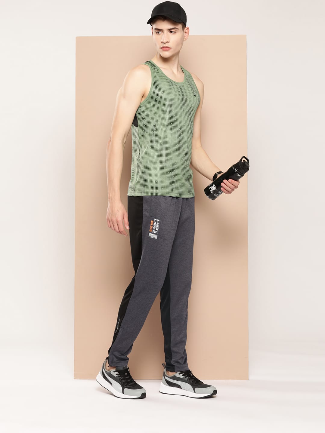 Alcis Men  Grey Colourblocked Slim Fit Running Track Pants