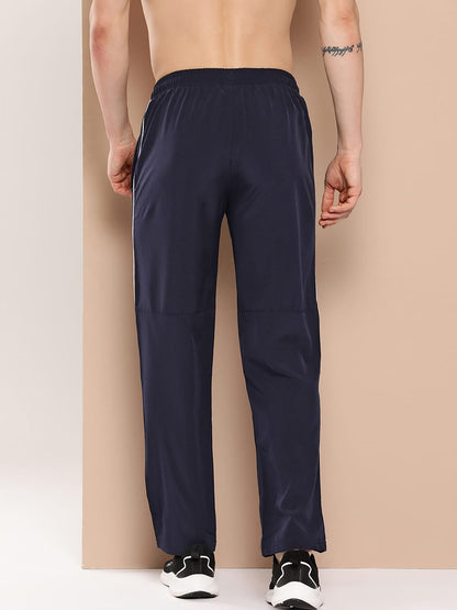 Imitable Relaxed Trackpants