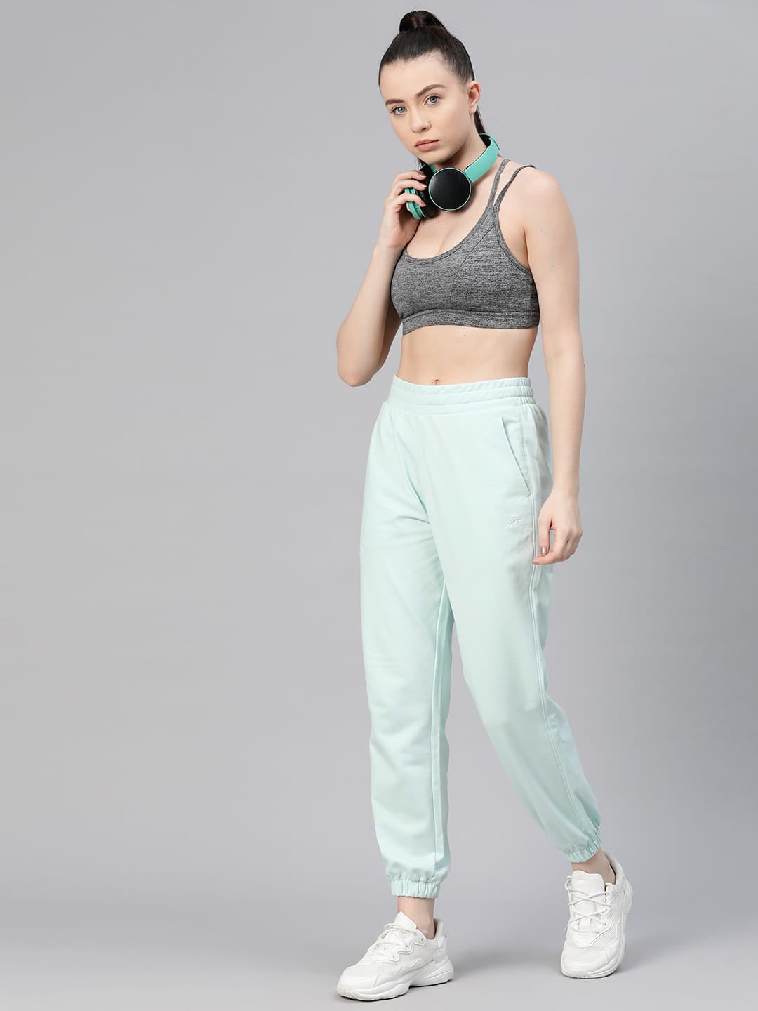 Alcis Women Solid Regular-Fit Joggers