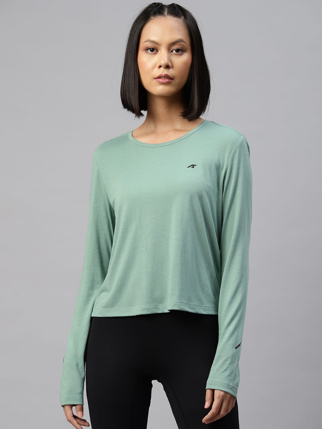 Alcis Women Green Slim Fit Sports T-shirt