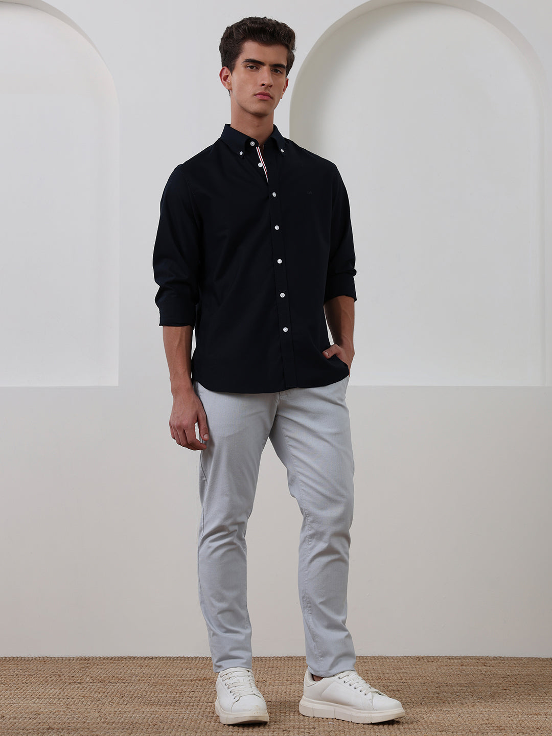 Black Regular Fit Solid Casual Cotton Shirt for Men (LIRIC)
