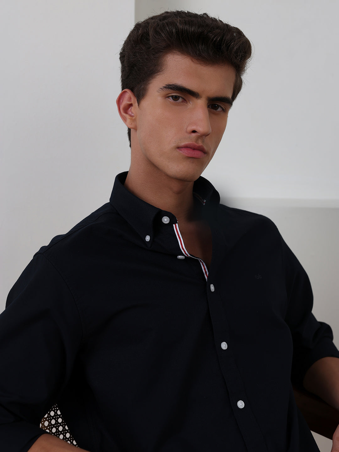 Black Regular Fit Solid Casual Cotton Shirt for Men (LIRIC)