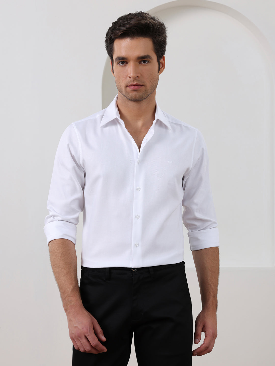 White Regular Fit Solid Formal Cotton Shirt for Men (LUPRA)