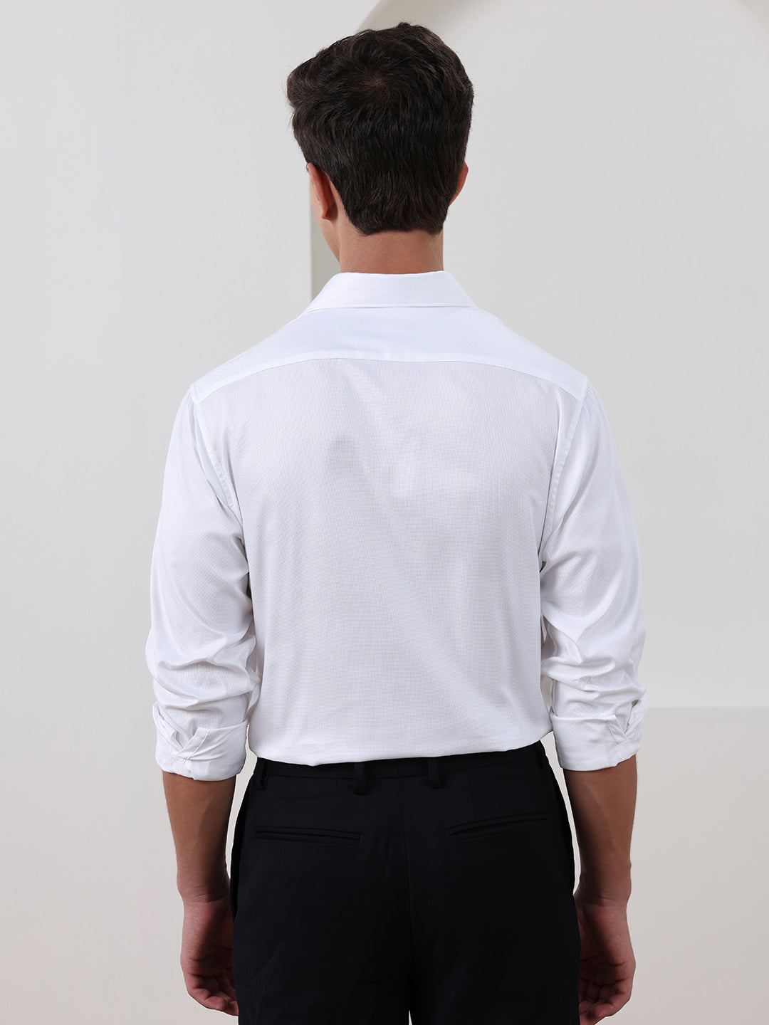 White Regular Fit Solid Formal Cotton Shirt for Men (LAWO)