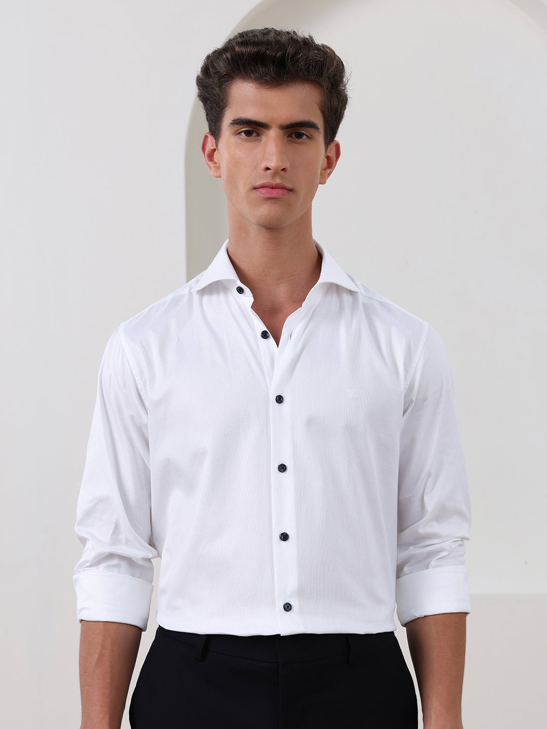 White Regular Fit Solid Formal Cotton Shirt for Men (LAWO)