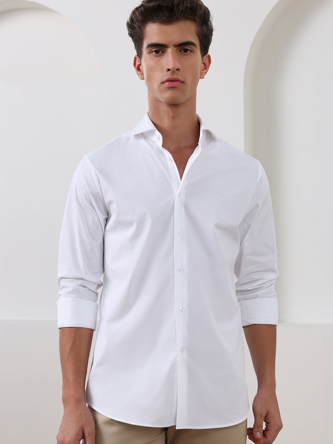 White Slim Fit Solid Formal Satin Shirt for Men (LADAR)