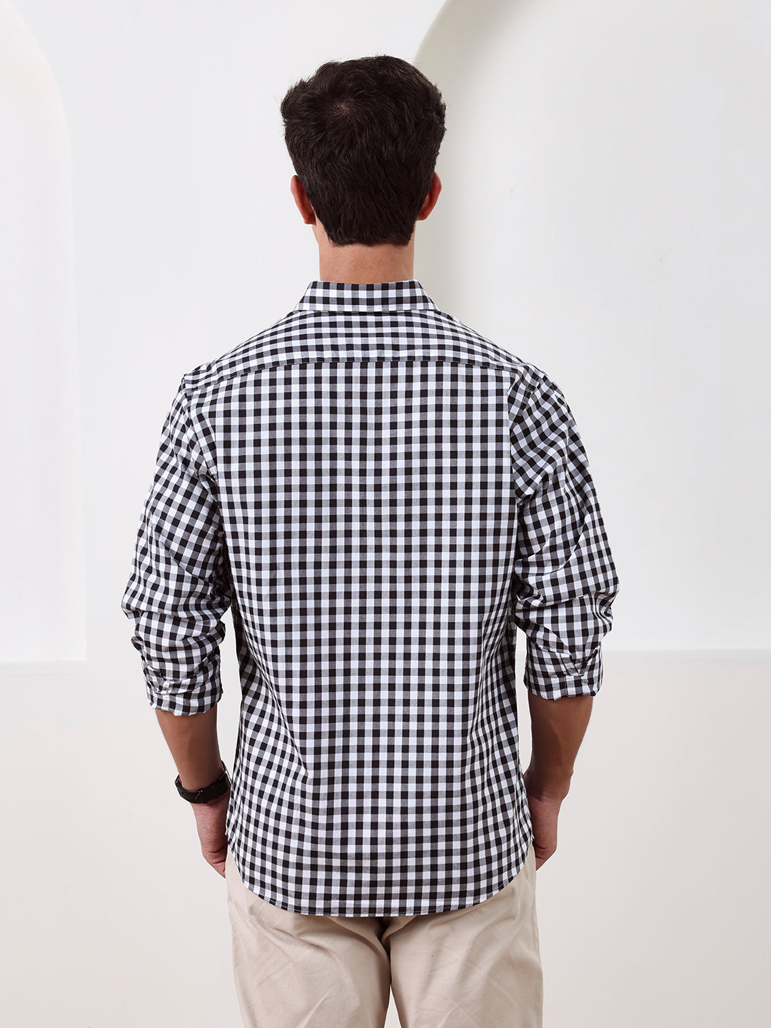 Black Regular Fit Checked Casual Cotton Shirt for Men (CHILO)
