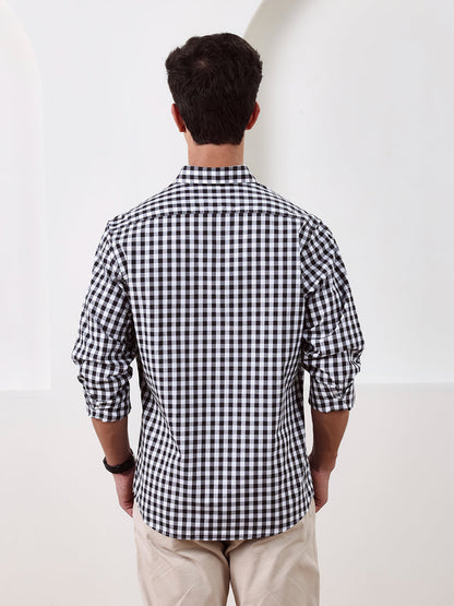 Black Regular Fit Checked Casual Cotton Shirt for Men (CHILO)