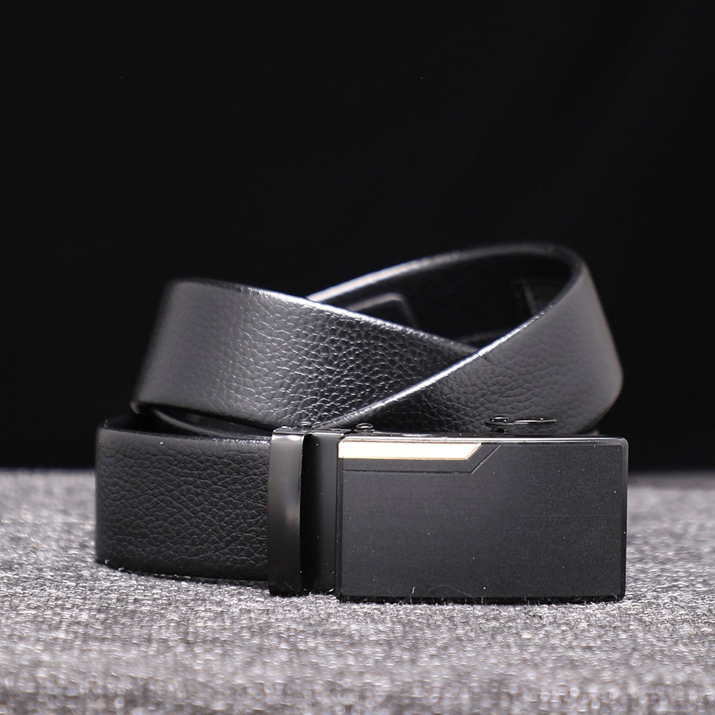 Men Black Solid Waist Belt