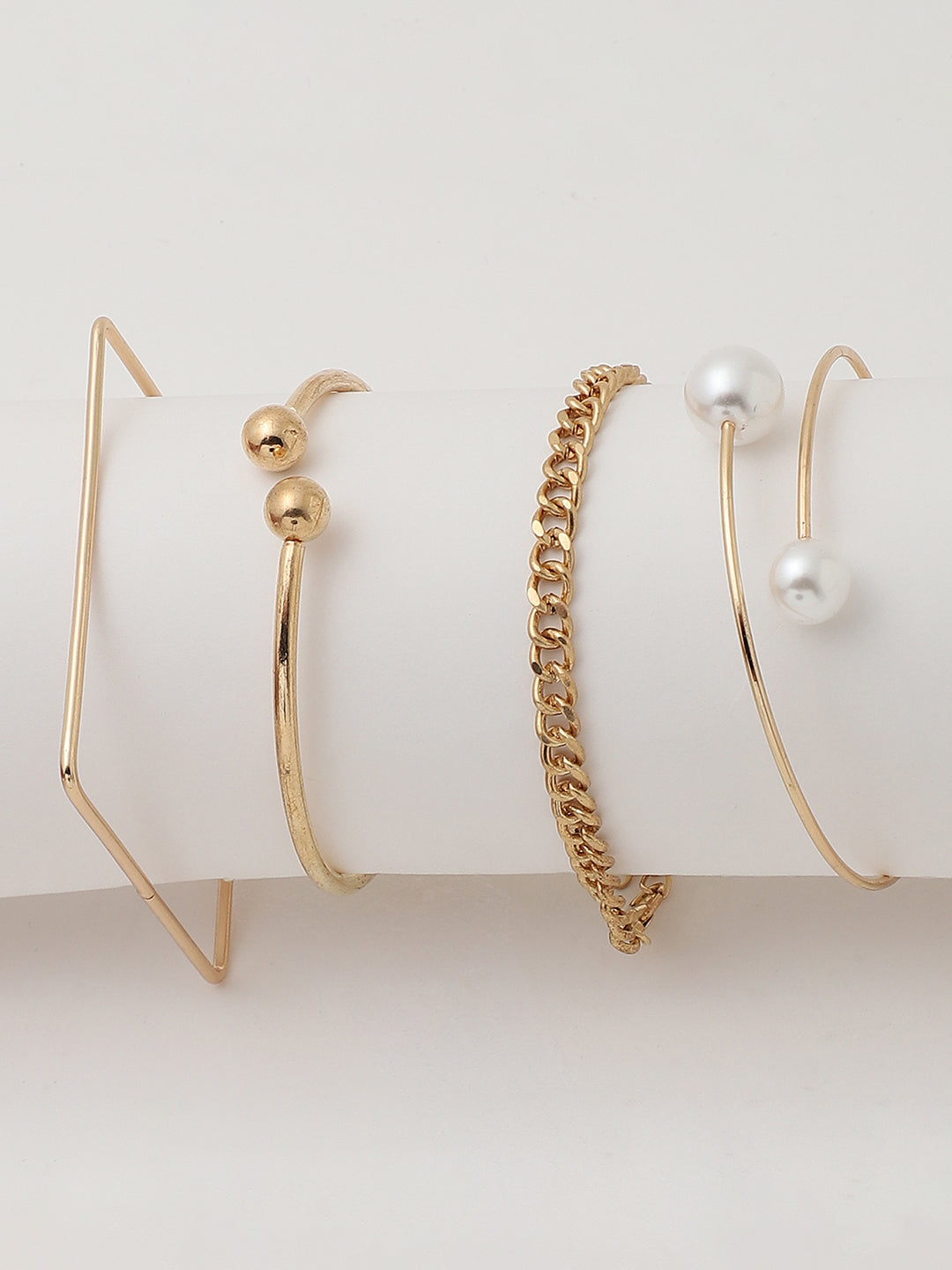 Sleek White Analog Round Dial With Gold Metal Mesh Strap Watch & Bracelet