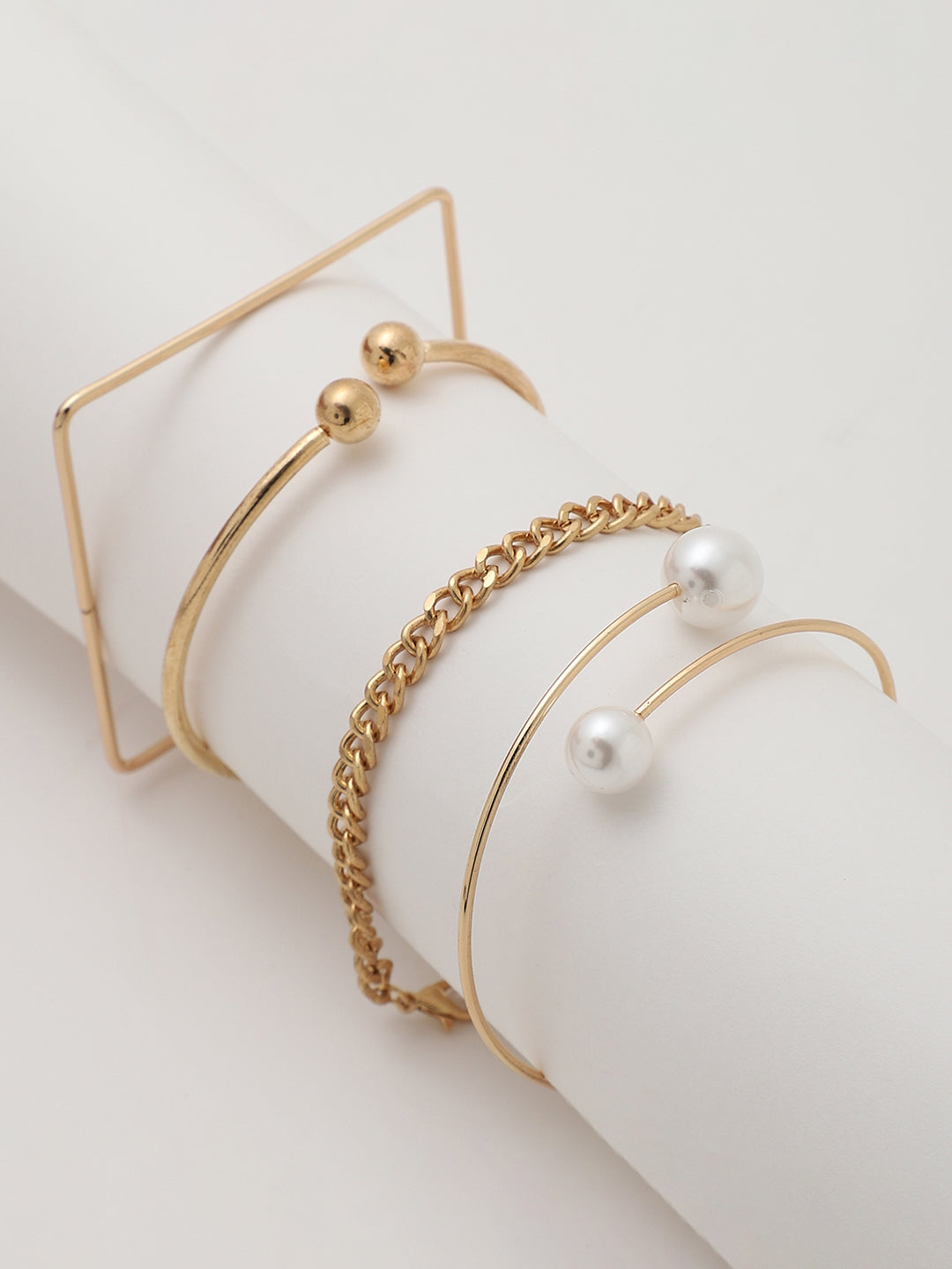 Sleek White Analog Round Dial With Gold Metal Mesh Strap Watch & Bracelet