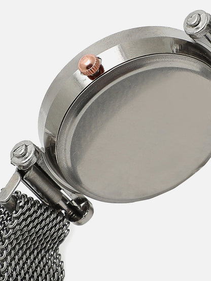 Black Embellished Analog Round Dial With Space Grey Metal Mesh Strap Watch & Bracelets