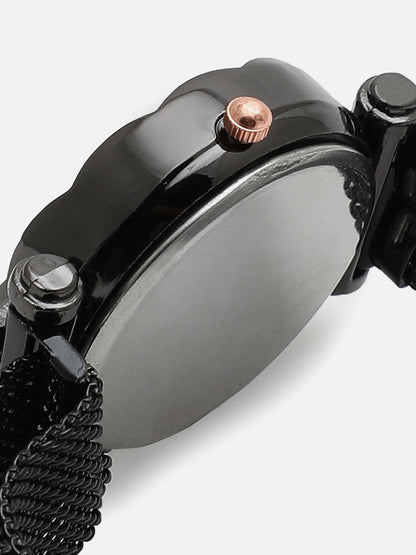 Black Embellished Decorative Analog Round Dial With Black Metal Mesh Strap Watch & Bracelet