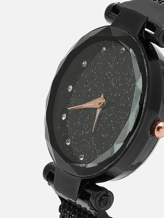Black Embellished Analog Round Dial With Black Metal Mesh Strap Watch & Bracelets