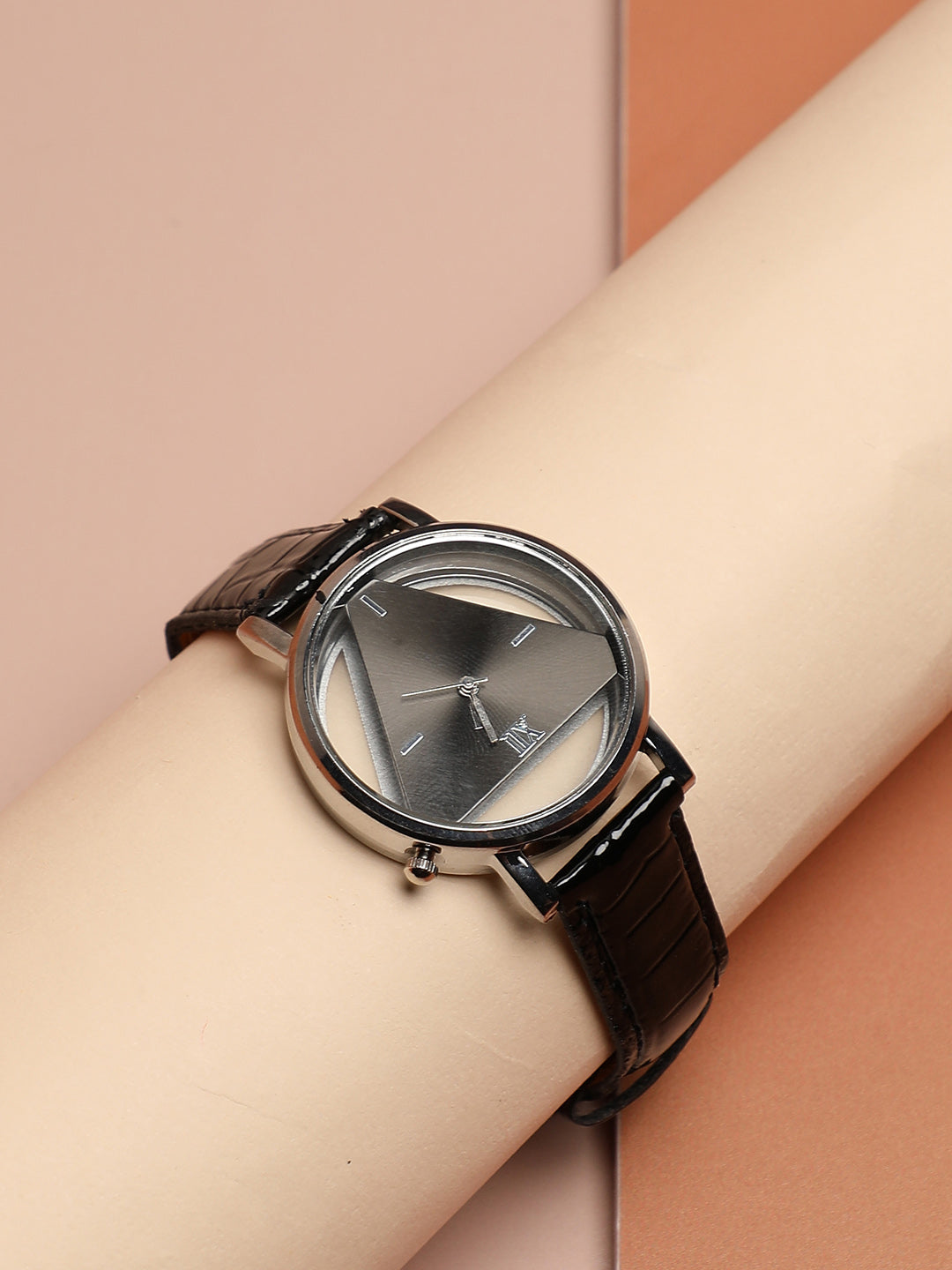 Black Analogue Watch