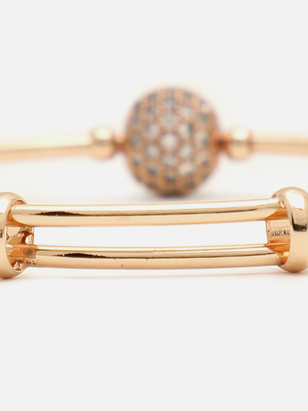 SOHI GOLD PLATED ADJUSTABLE BRACELET