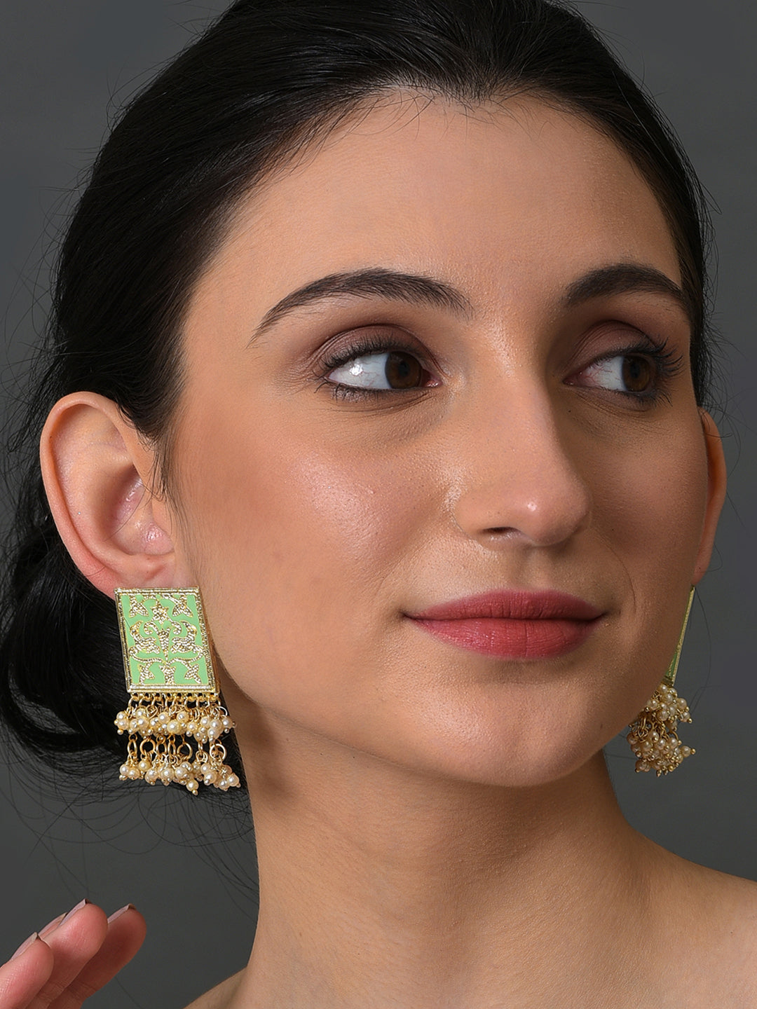 GREEN MEENAKARI & PEARLS STUD