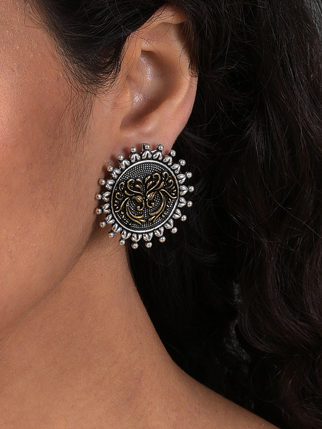SILVER OXIDISED ROUND STUD