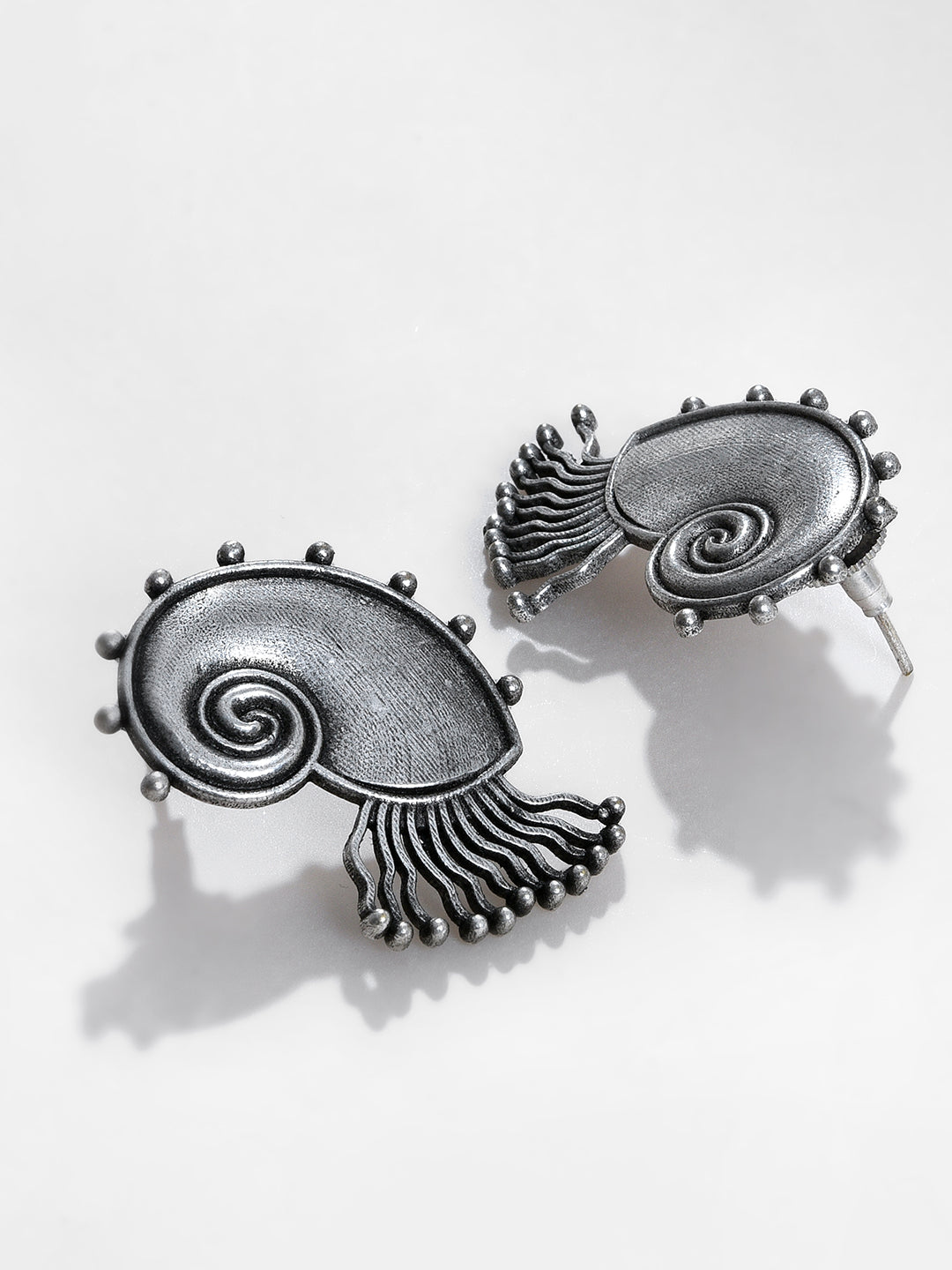SILVER STUD EARRING