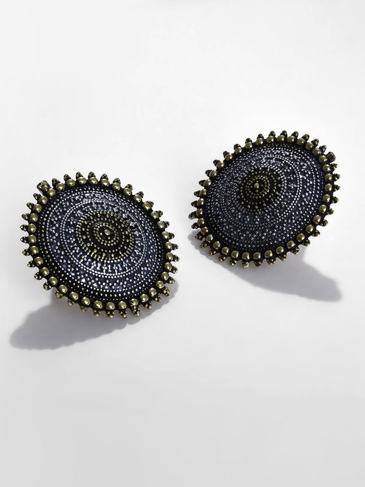 SILVER ROUND STUDS
