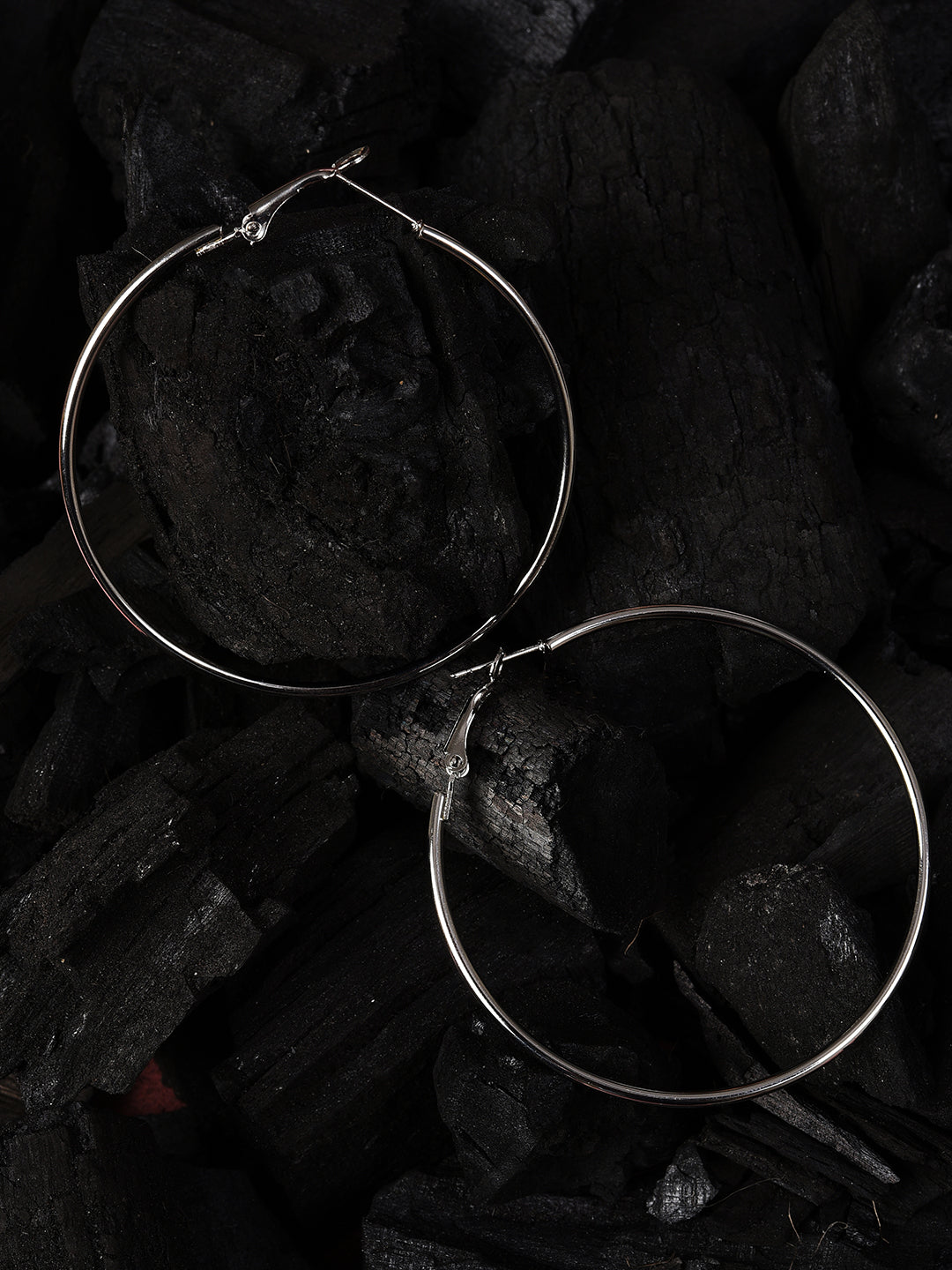 SILVER HOOP EARRING