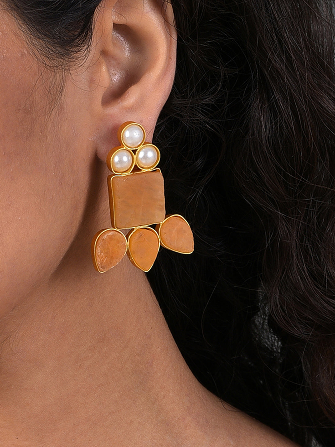 ORANGE SQUARE STUD EARRING