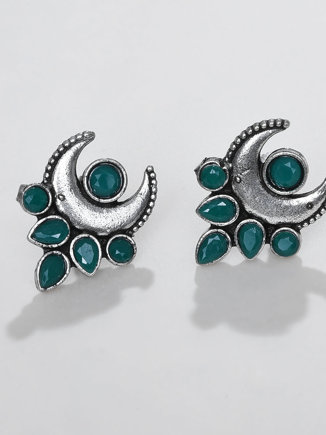 SILVER HALF MOON STUD EARRING