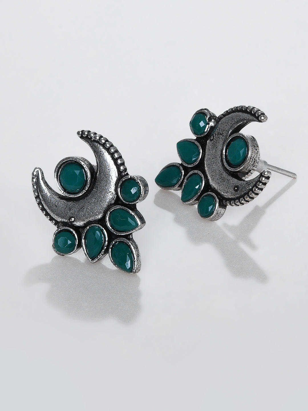 SILVER HALF MOON STUD EARRING