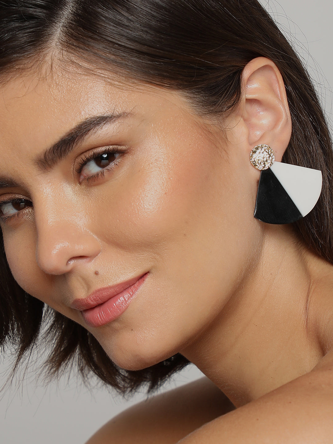 BLUE STONE STUD EARRINGS FOR WOMEN AND GIRLS