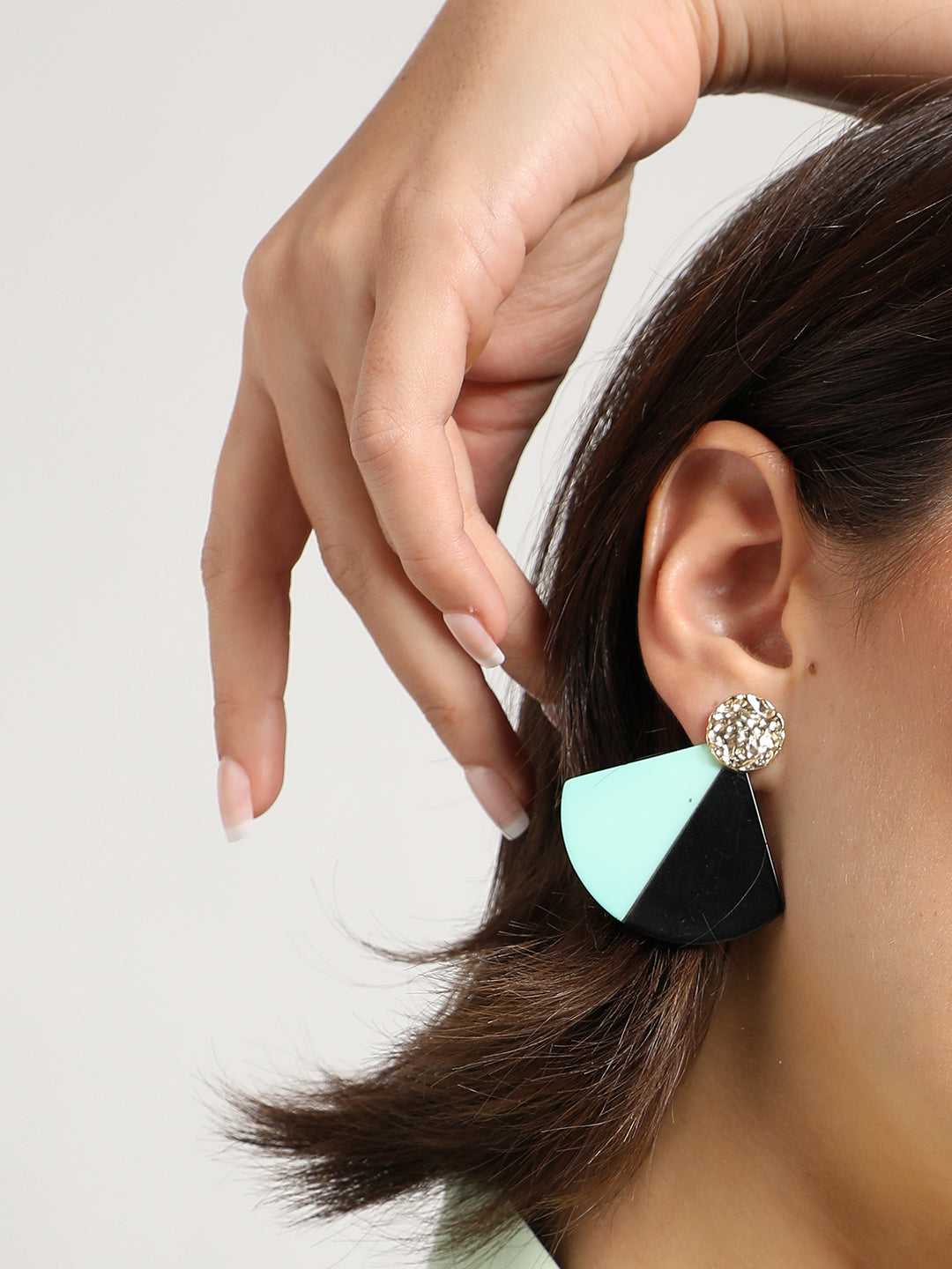 SILVER PLATED GREEN STUD EARRING FOR WOMEN