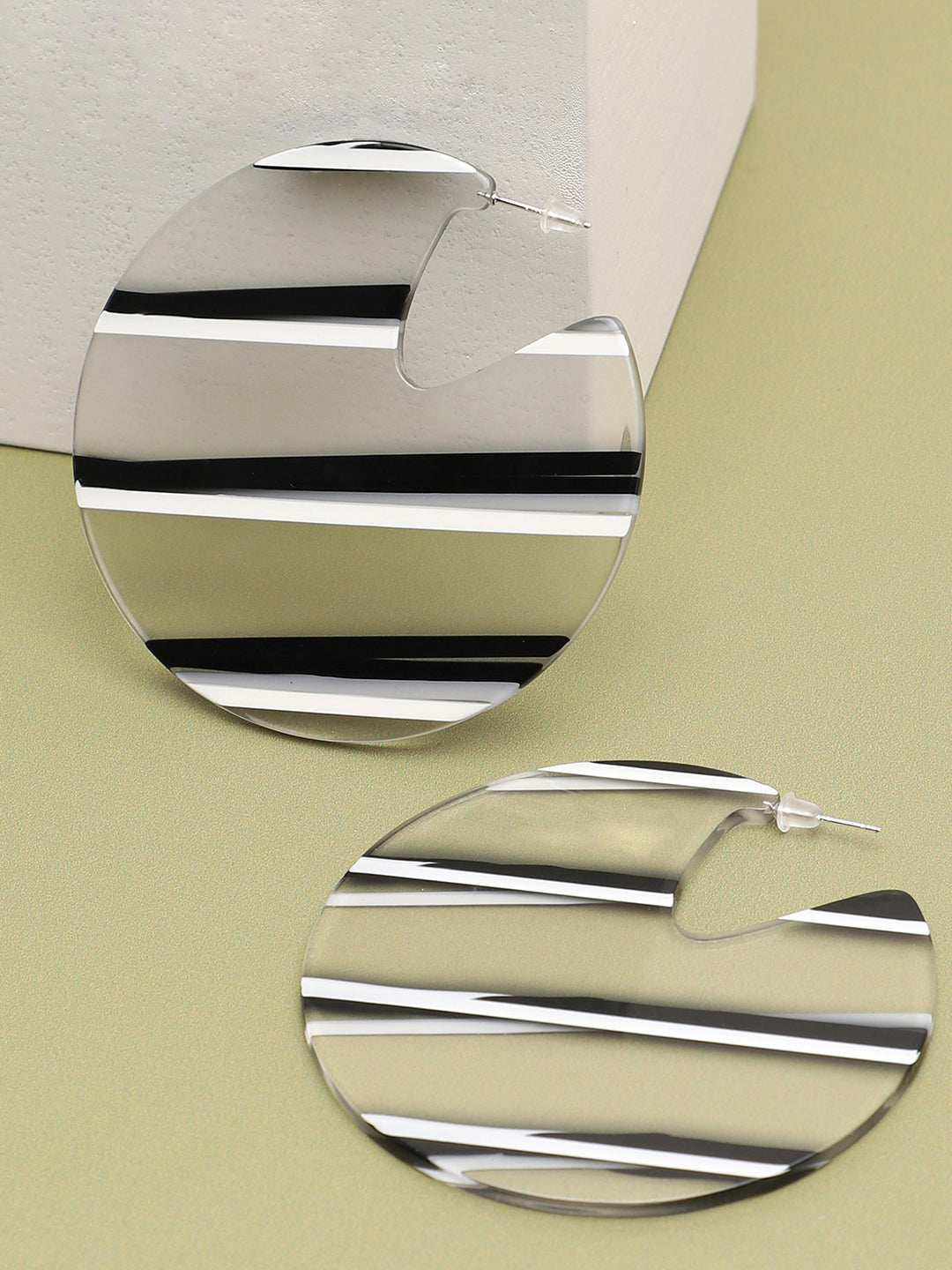 GOLD PLATED PARTY DESIGNER HOOP EARRING FOR WOMEN