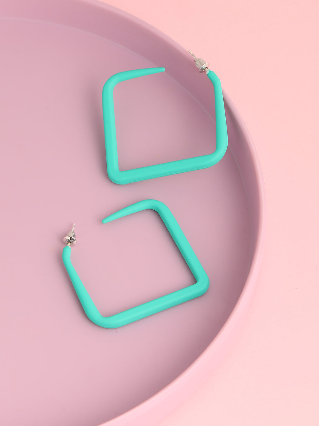 GOLD PLATED CASUAL DESIGNER HOOP EARRING FOR WOMEN