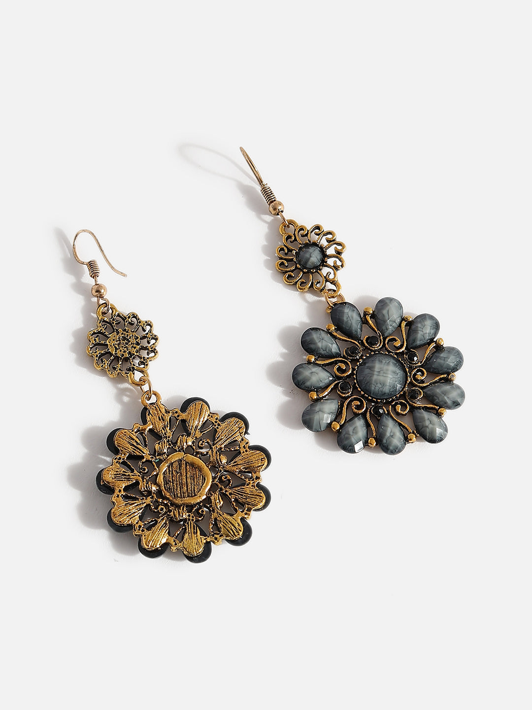 Blue Stone Flower Detailing Earring