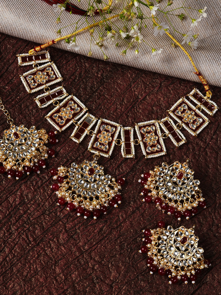 MAROON NECKLACE WITH EARRING & MAANGTIKA SET