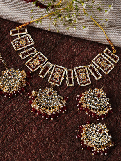 MAROON NECKLACE WITH EARRING & MAANGTIKA SET