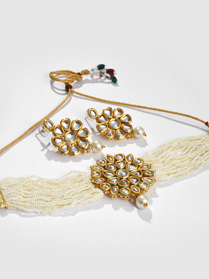 WHITE KUNDAN CHOKER WITH EARRINGS SET
