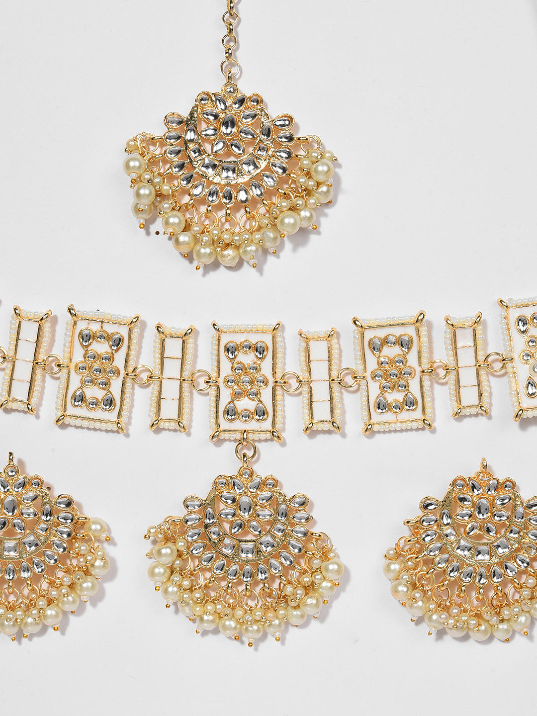 WHITE NECKLACE WITH MAANGTIKA & EARRING SET