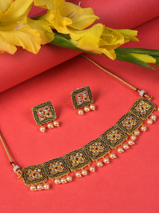 BLACK SQUARED CHOKER WITH EARRING SET