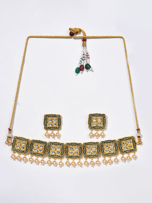 BLACK SQUARED CHOKER WITH EARRING SET