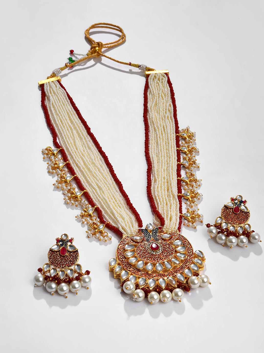 RED & WHITE RANI HAAR WITH EARRINGS