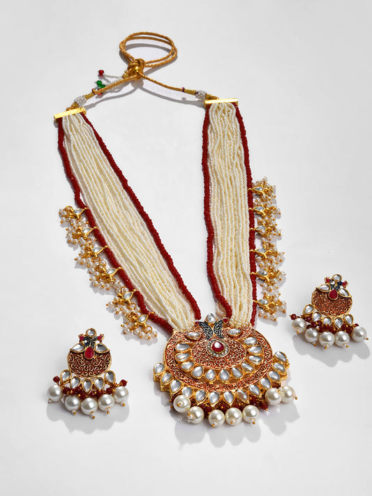 RED & WHITE RANI HAAR WITH EARRINGS