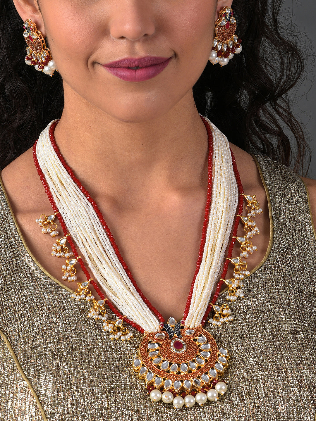 RED & WHITE RANI HAAR WITH EARRINGS