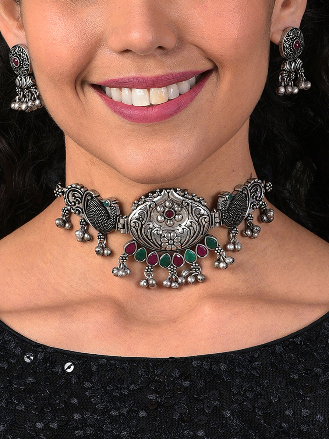 SILVER OXIDISED QUIRKY CHOKER SET