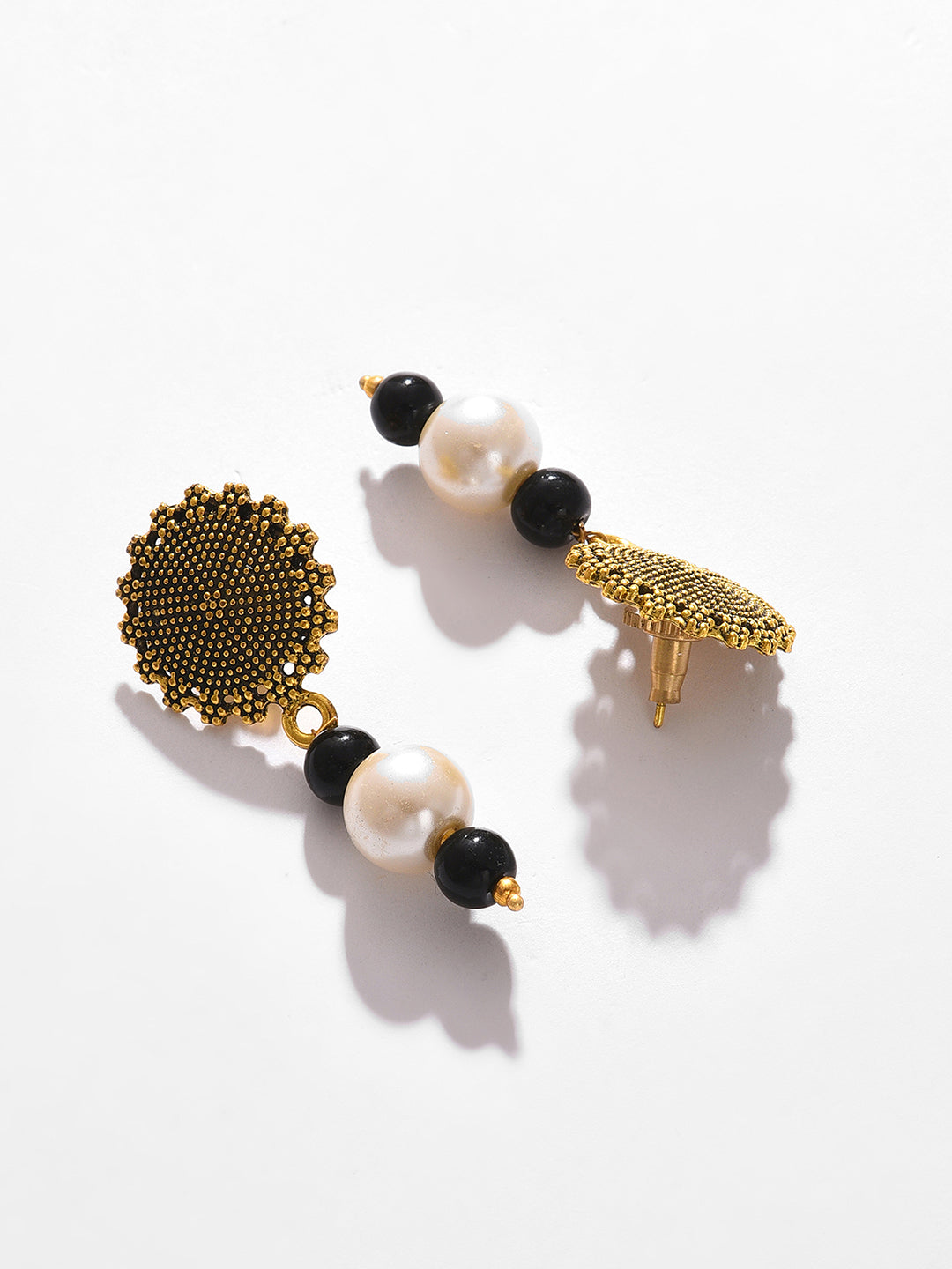 GOLD PLATED BEADED NECKLACE AND EARRINGS SET