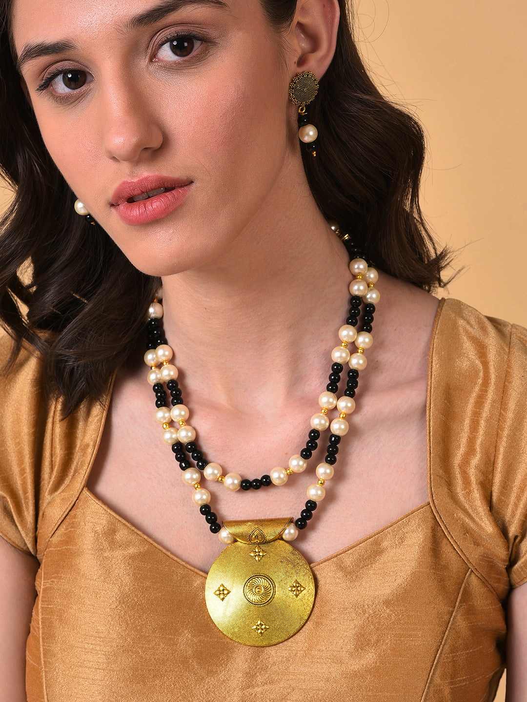 GOLD PLATED BEADED NECKLACE AND EARRINGS SET
