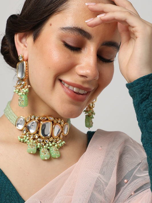 SILVER PLATED GREEN STONE NECKLACE SET