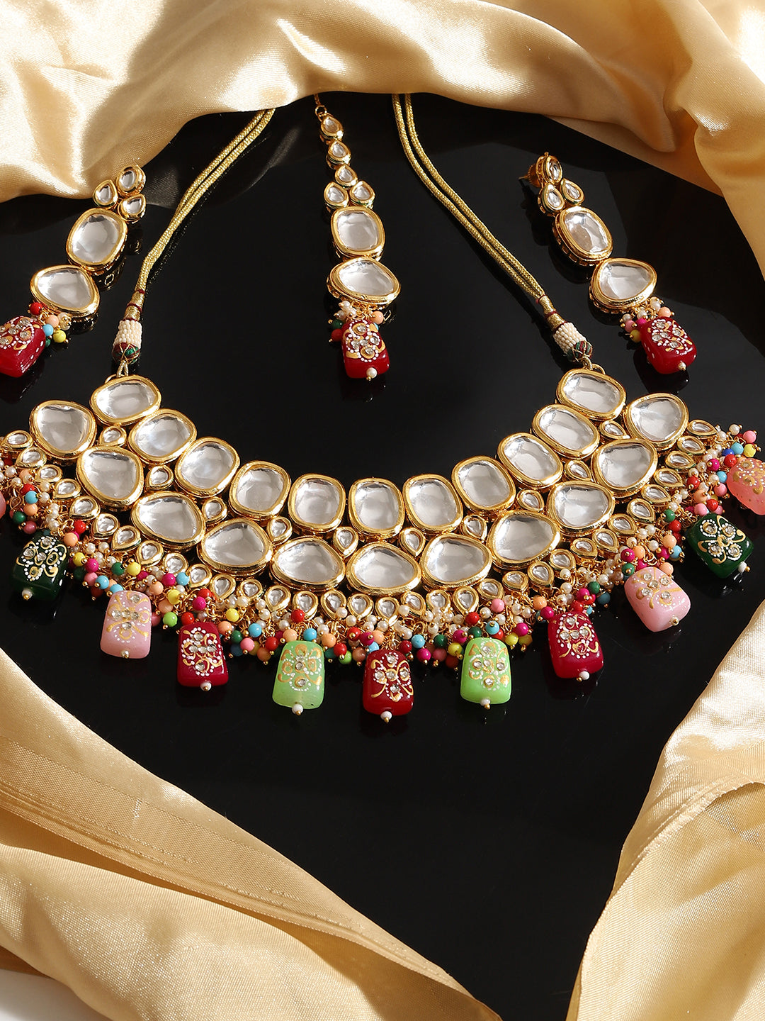 SOHI MULTI COLOUR KUNDAN JEWELLERY SET