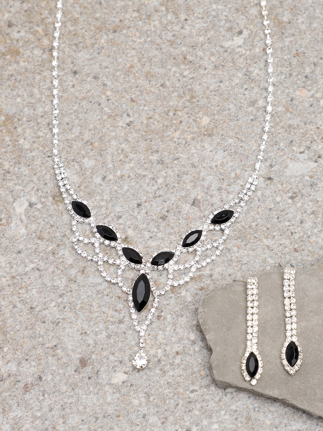 SILVER PLATED PARTY DESIGNER STONE NECKLACE AND EARRING SET FOR WOMEN